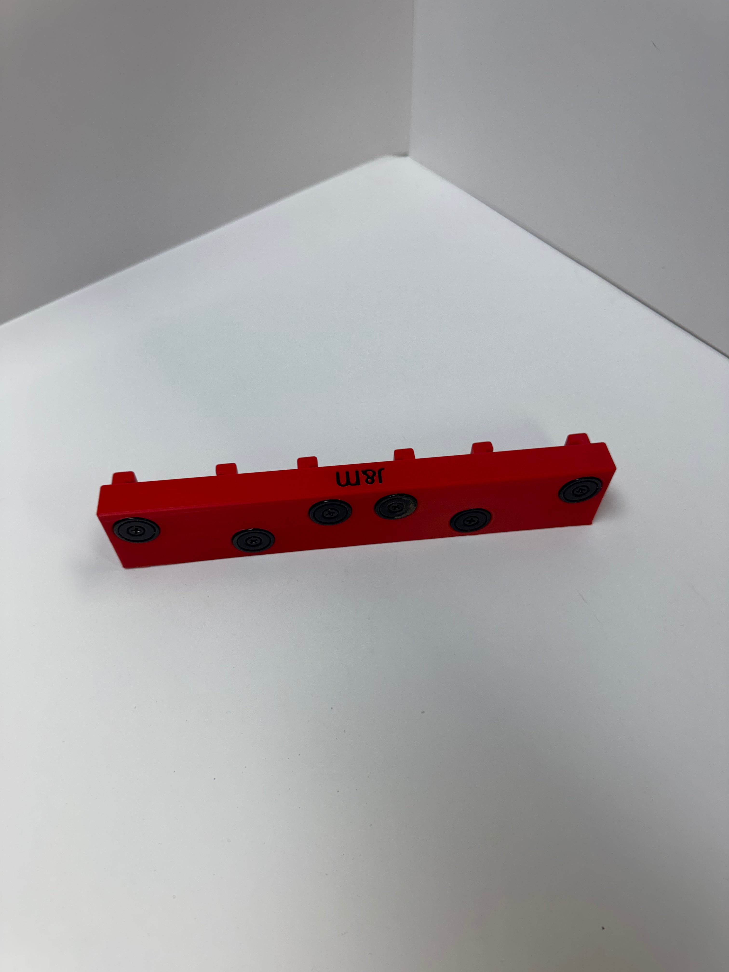 Milwaukee M18 magnetic battery holder